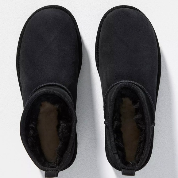 UGG Classic Ultra Mini Boots - Picture 3 of 4